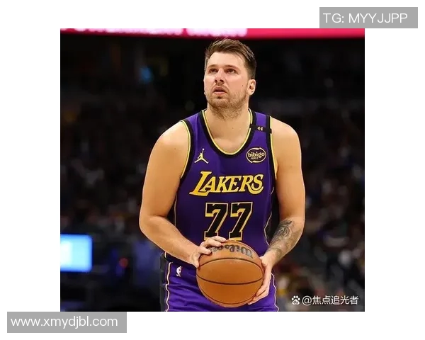 前2战92分创纪录后,东契奇第3战能否出赛成疑 前2战92分创纪录后,东契奇第3战能否出赛成疑