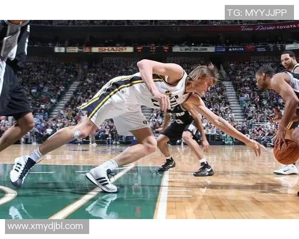 外线找到手感!小卡第三节三分4中3砍下12分2篮板! 外线找到手感!小卡第三节三分4中3砍下12分2篮板!