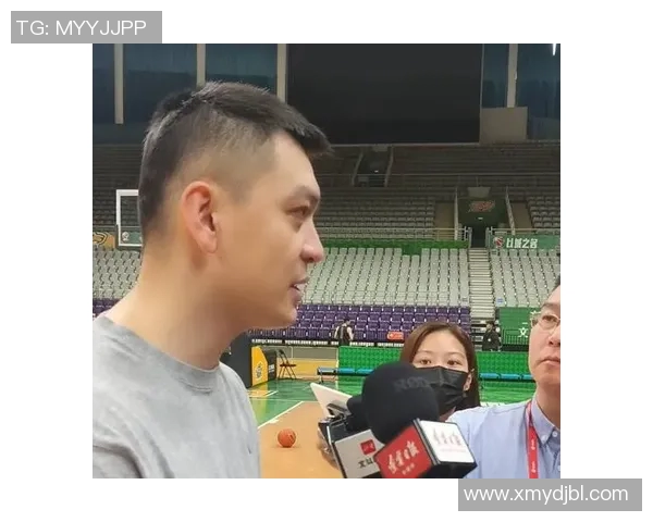 杨鸣：球队正经历阵容大变化的阵痛期，关键时刻没人能站出来