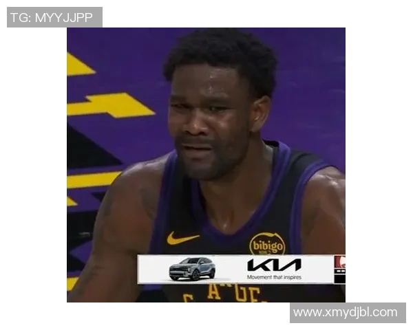 太冤了！艾顿抢篮板被吹犯规快急哭了 雷迪克挑战成功改老鹰犯规